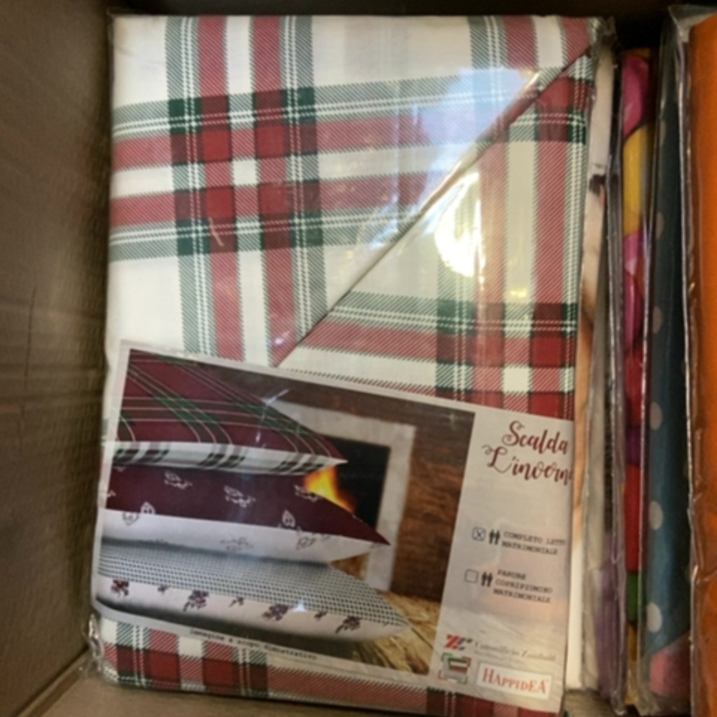 [F1 051531910038352 206] Completo Letto - Lindenhof/staul Rossa Senza Fondo - Tela Cotone 150tc - Happidea - F1 051531910 - 8352